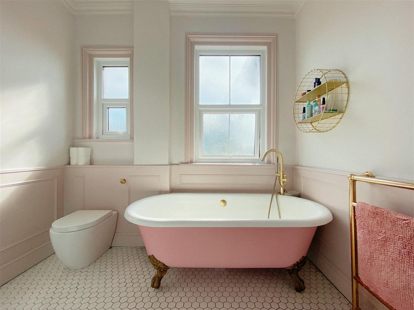 6 bed property in Priory Road, Hastings